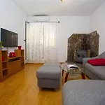 アパート With Parking Space Podgora, Makarska - 12816 ポドゥゴラ